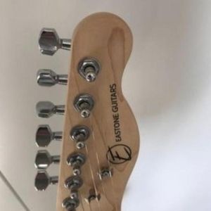 Eastone Guitare électrique + ampli Balckstar - Kit Débutant