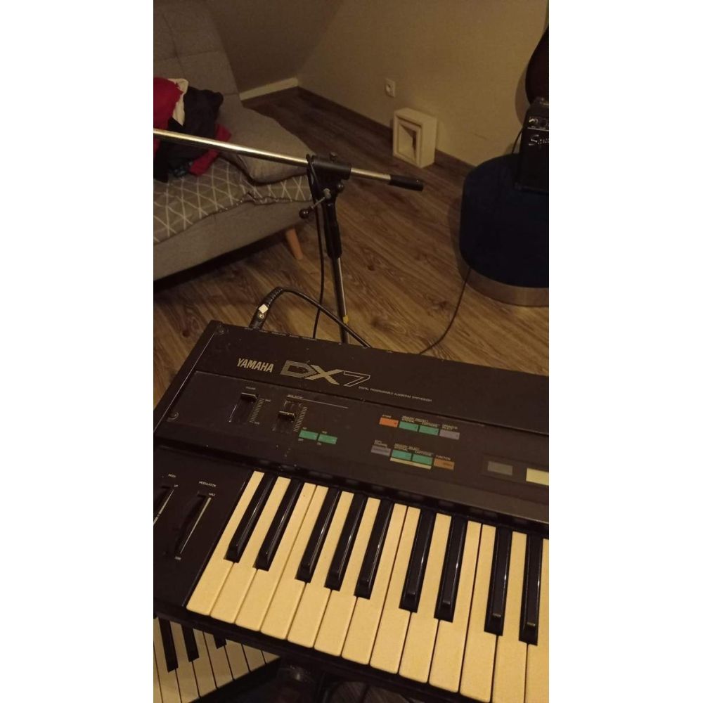 Yamaha  dx7