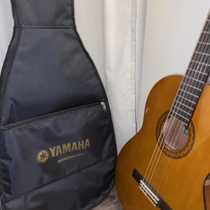 Yamaha Pack C40 - Guitare classique + Housse