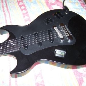 Bond RARE guitare élèctra