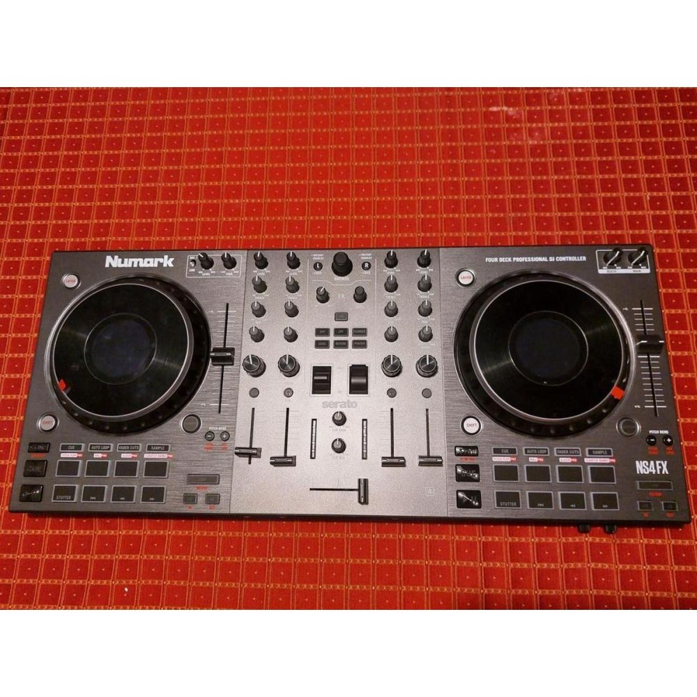 Numark Contrôleur dj NS4FX