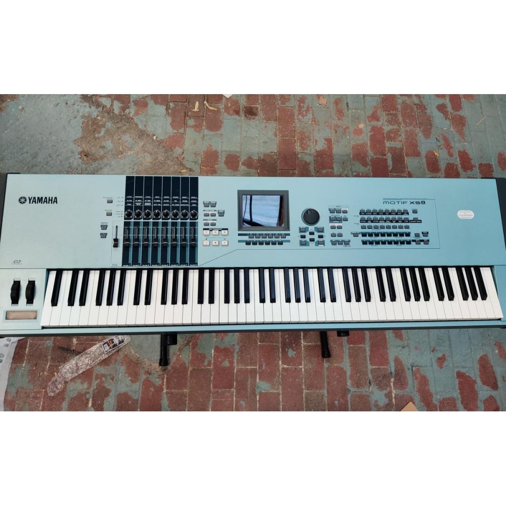 Yamaha  motif XS8