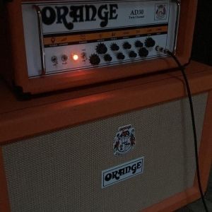 Orange Ampli + baffle