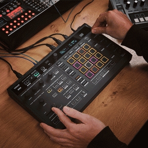 Pioneer DJ TORAIZ SQUID Multitrack Sequencer