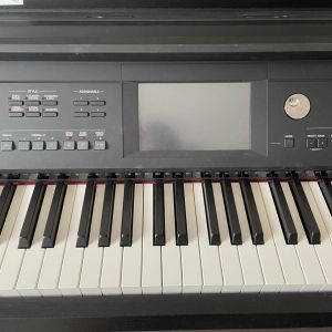 Yamaha  CVP605B clavinova