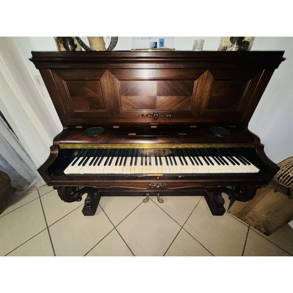 Pleyel Piano