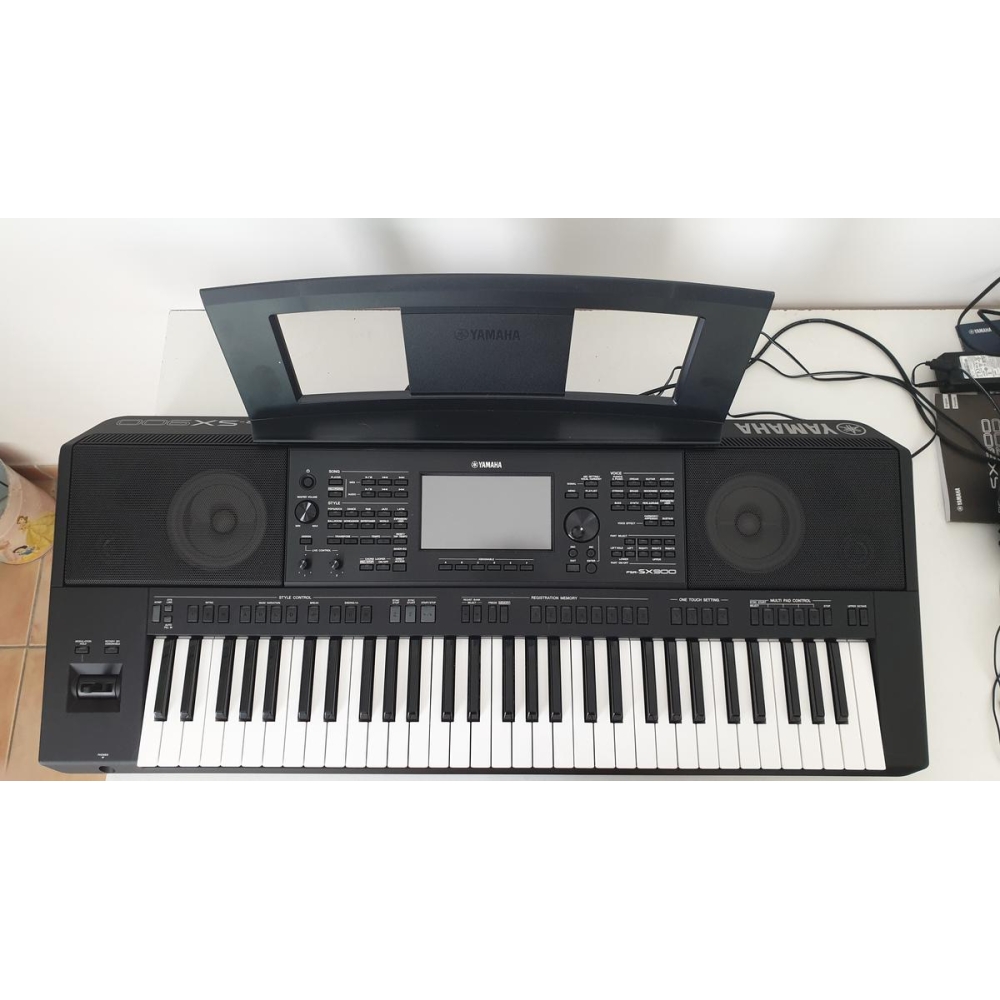 Yamaha Clavier Arrangeur PSR SX 900 - état neuf