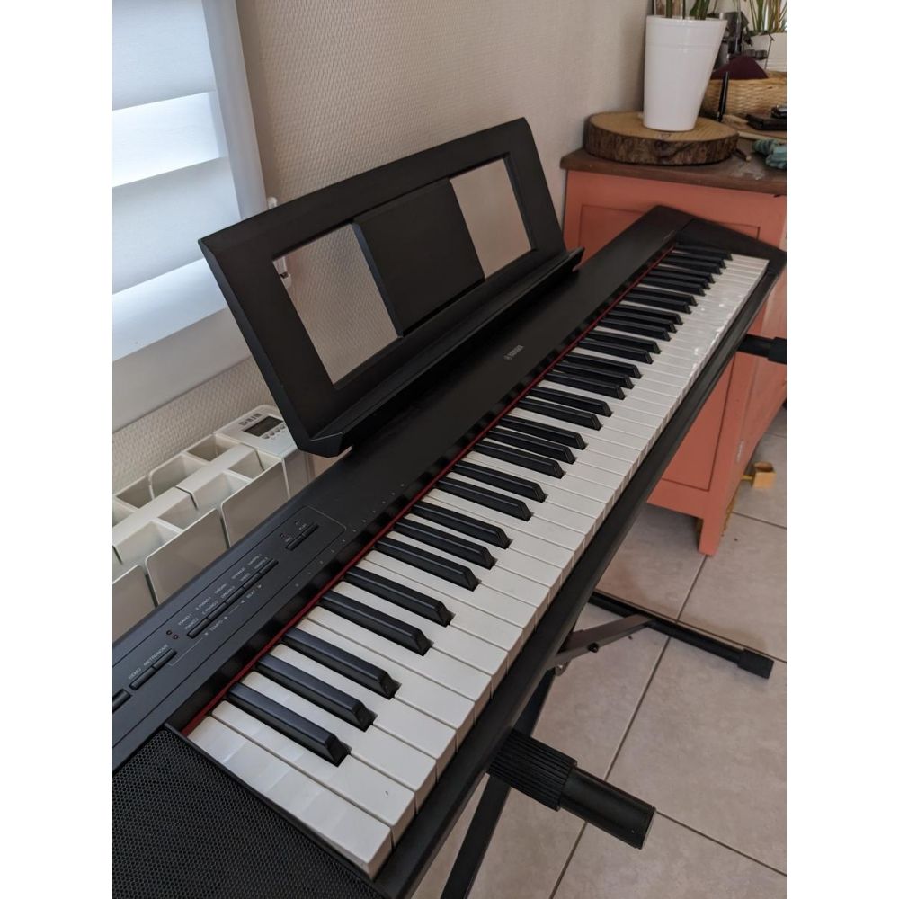 Yamaha Piano NP32