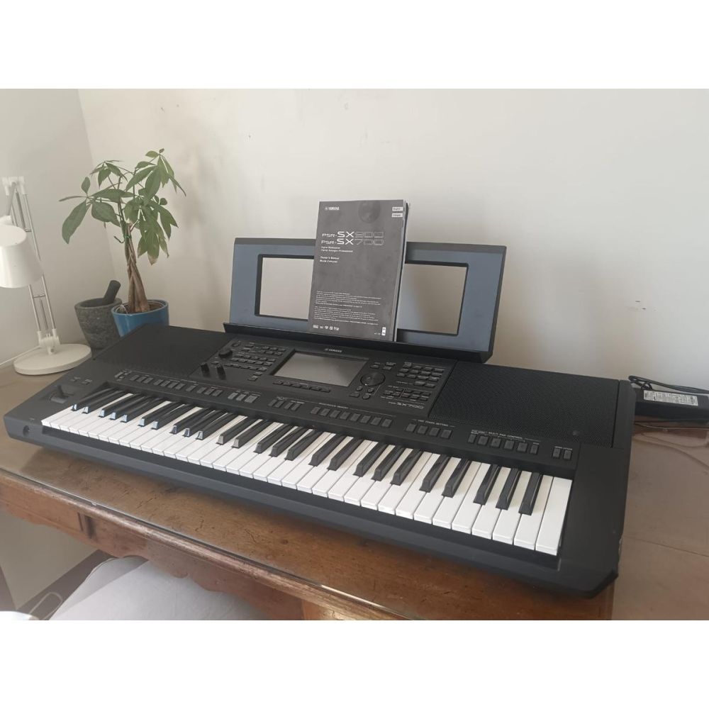 Yamaha Piano arrangeur PSR 700