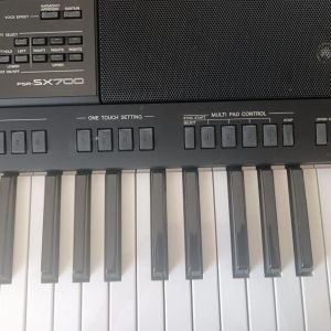 Yamaha Piano arrangeur PSR 700