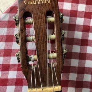 Giannini Guitare