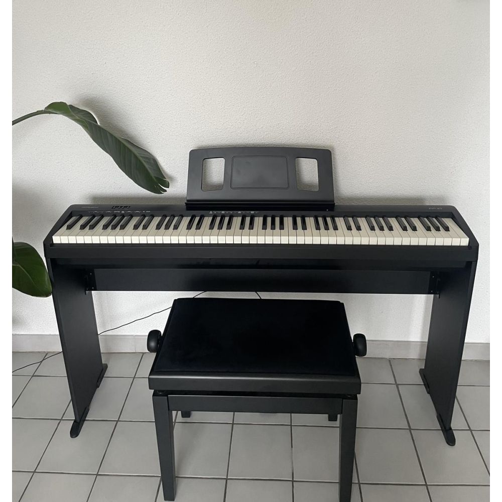 Roland Piano FP10 avec stand, banquette et pédale