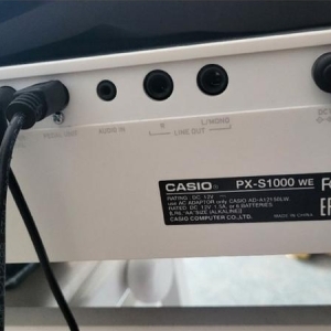 Piano Casio PX-S1000 WE
