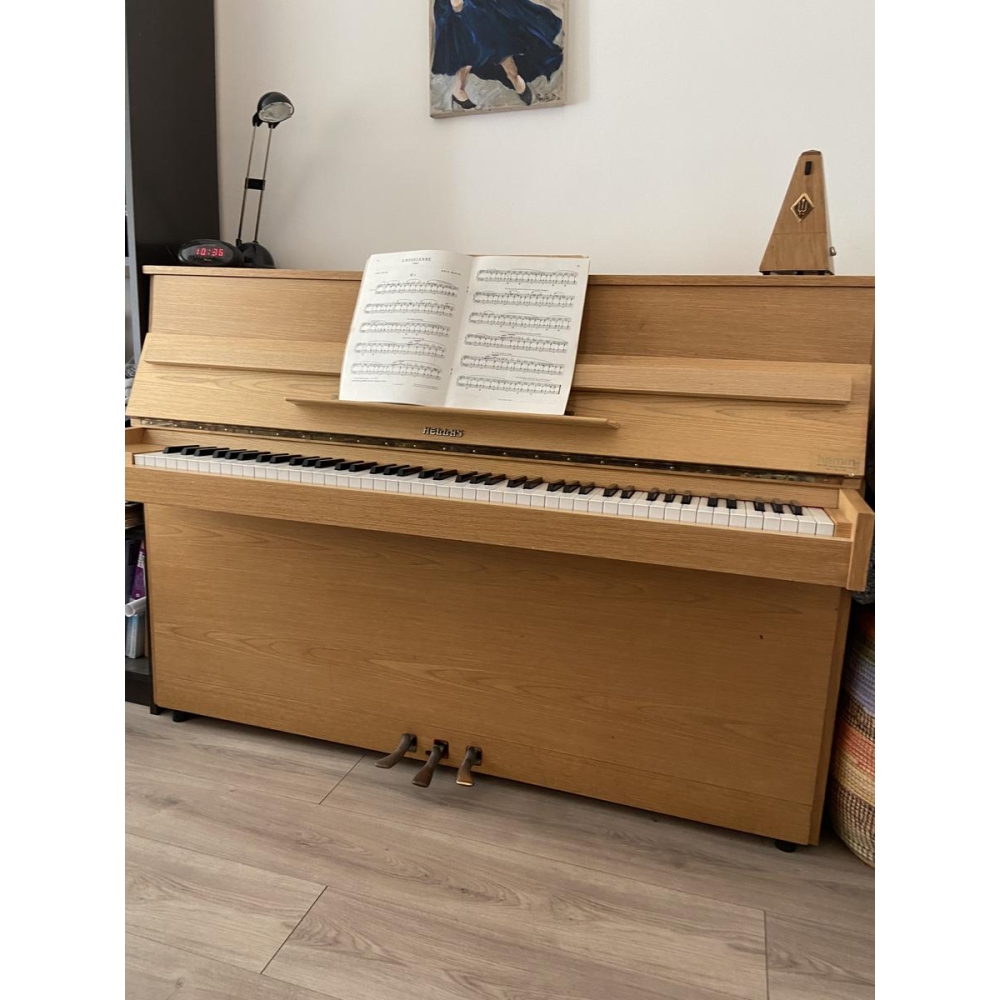 Hellas Piano d'étude modèle Prélude (n°57372)