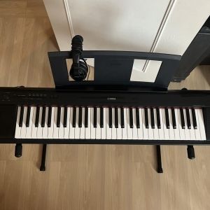 Yamaha Piano Numérique NP-12