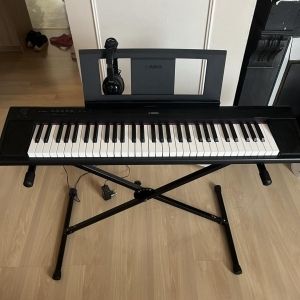 Yamaha Piano Numérique NP-12