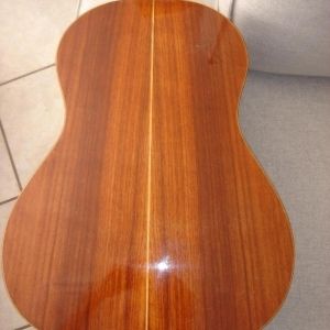 Guitare Classique toute massive luthier inconnu