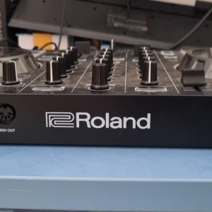 Roland Platine dj-202