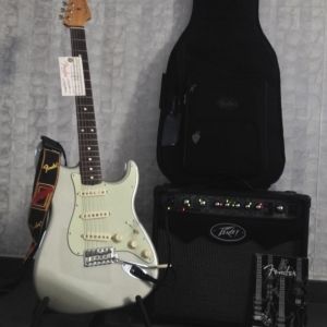 Fender Pack Sratocaster + Ampli