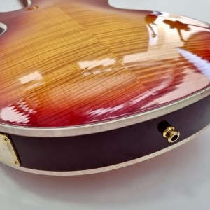 Gibson  Les Paul Supreme 2004 Heritage