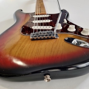 Fender Stratocaster with 3-Bolt Neck, Maple Fretboard 1974 