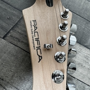 Guitare électrique Yamaha turquoise