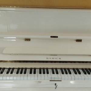 Samick piano