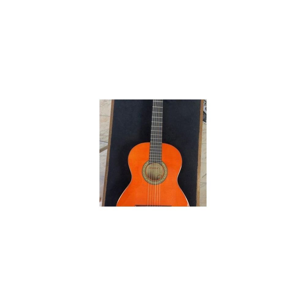 Guitare Alhambra 4F