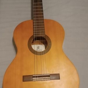 Admira Guitar classique