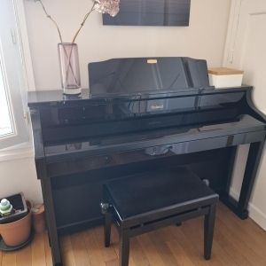 Piano numérique Roland HP-508 finition ébène poli
