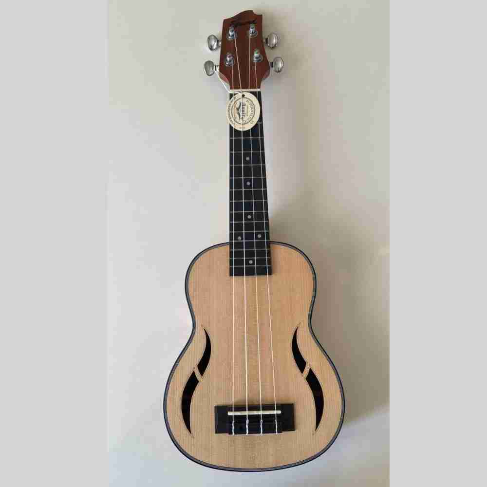 Egmond Ukulélé Soprano avec Housse UK-03 - état neuf