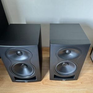 2 x Moniteurs de Studio KALI LP 6