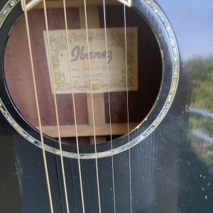 Ibanez Guitare électro-acroustique