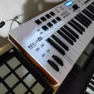 Arturia KEYLAB ESSENTIAL 49 AVEC TRANSFERT DE LICENCE