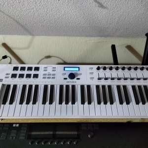 Arturia KEYLAB ESSENTIAL 49 AVEC TRANSFERT DE LICENCE