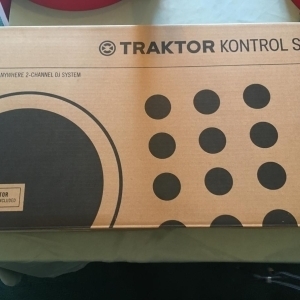 Traktor Kontrol S2 Native Instruments