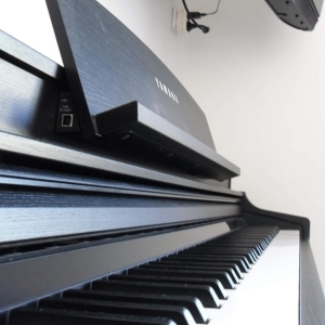 Piano numérique Yamaha CSP 150,