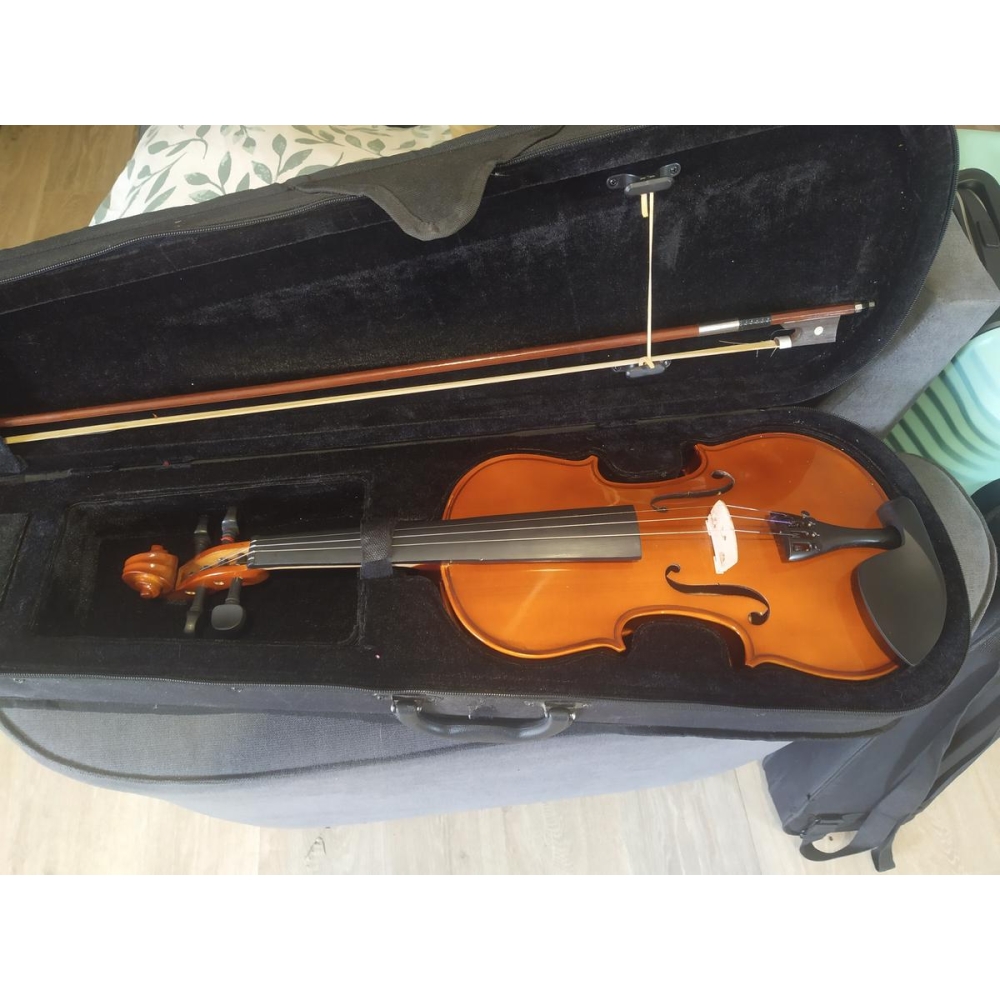 Lot de deux petits Violons Thomann & Gear4Music