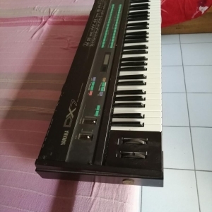 Synthétiseur Yamaha DX7