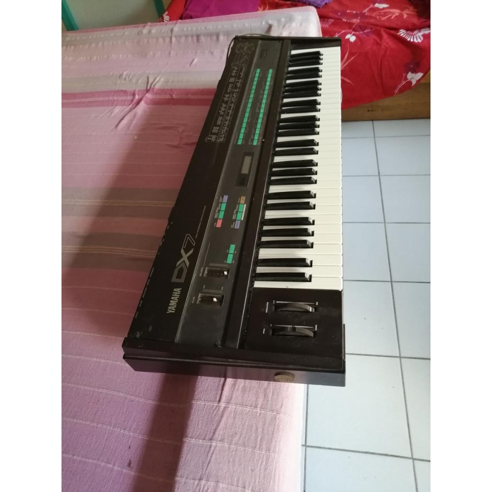 Synthétiseur Yamaha DX7