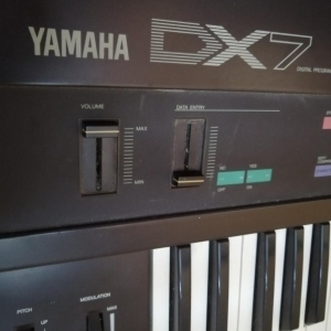 Synthétiseur Yamaha DX7