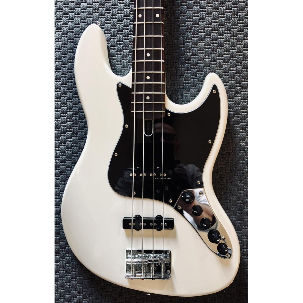 Basse électrique Sire Marcus Miller V3 2nd Generation 4ST