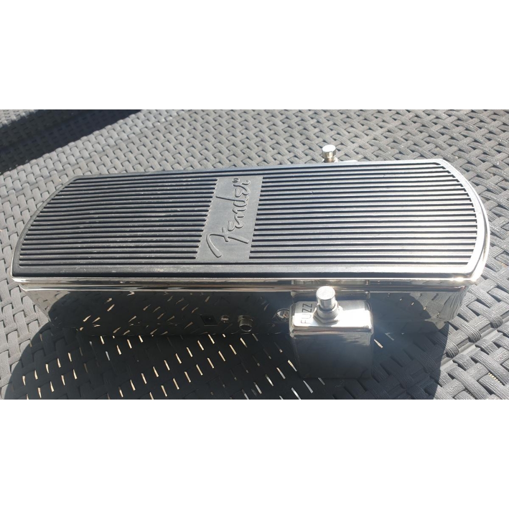 Pédale Fender fuz wah