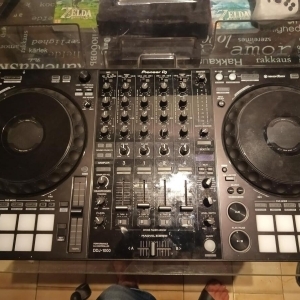 Pioneer Dj DDJ-1000 + 2 enceintes studio Pioneer