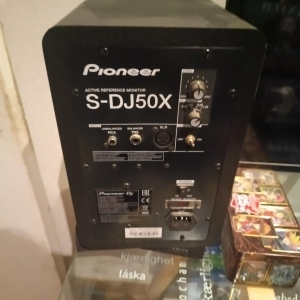 Pioneer Dj DDJ-1000 + 2 enceintes studio Pioneer