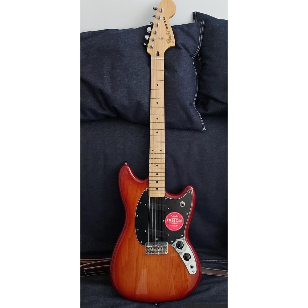 Guitare Fender Mustang MN