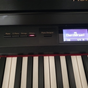 Roland HP307 digital piano