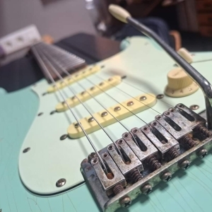 Stratocaster surfgreen relic ( partcaster )