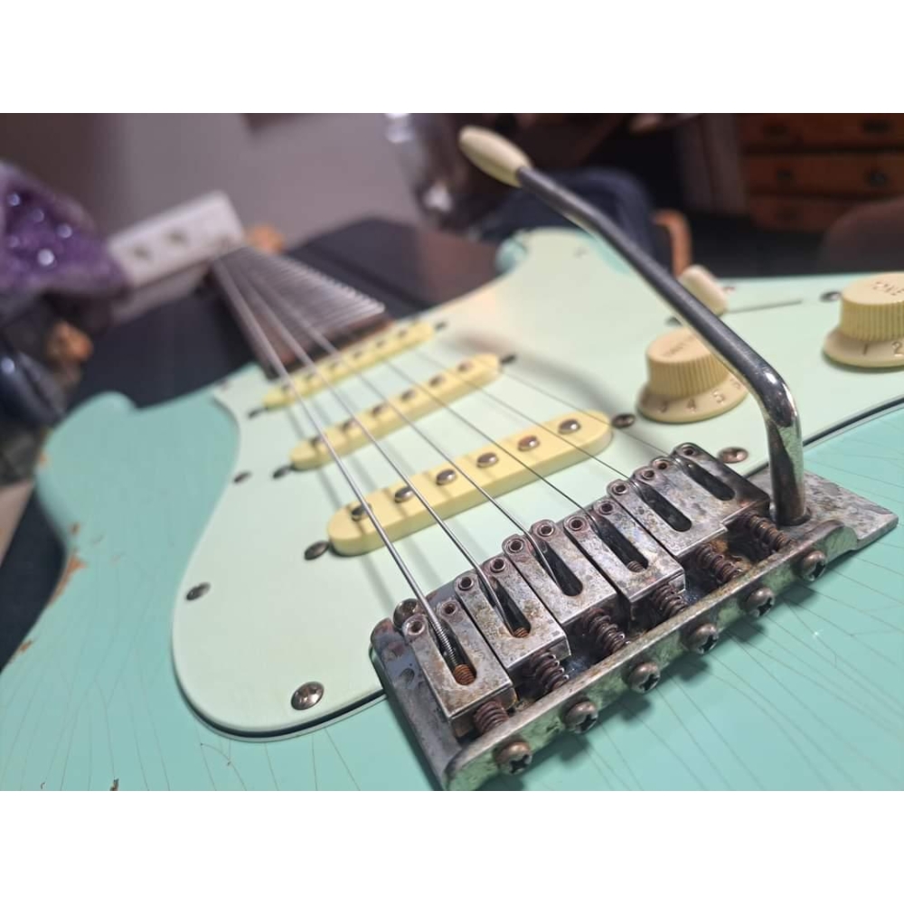 Stratocaster surfgreen relic ( partcaster )