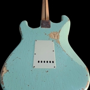 Stratocaster surfgreen relic ( partcaster )